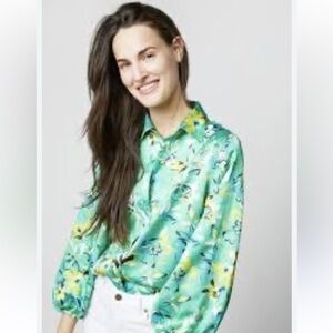 Ann Mashburn Floral Satin blouse size XS